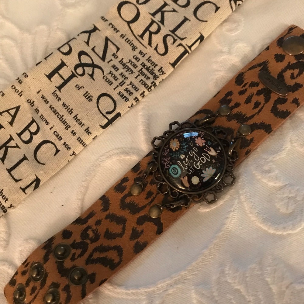 Plunder bracelet